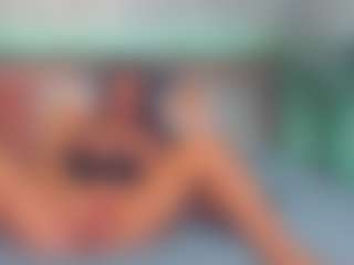 Live cam show with LindaMaia - BBW Middle Aged on Camsoda