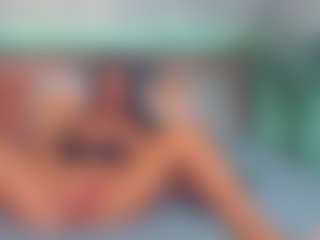 Live cam show with LindaMaia - Curvy Middle Aged on Camsoda
