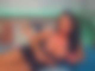 LindaMaia's Live Sex Cam Show