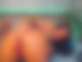LindaMaia's Live Sex Cam Show