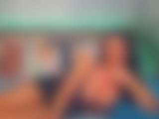 LindaMaia MILF webcam performer live streaming
