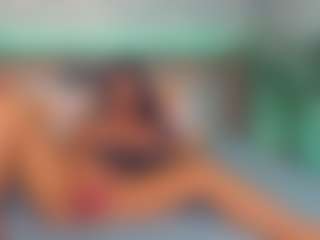 LindaMaia's Live Sex Cam Show