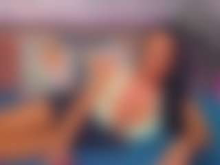 LindaMaia's Live Sex Cam Show