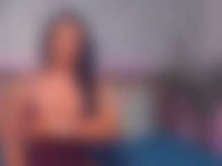 LindaMaia's Live Sex Cam Show