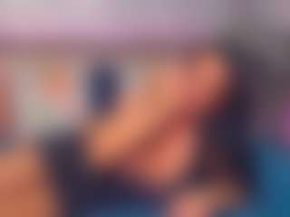 LindaMaia's Live Sex Cam Show