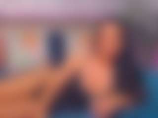 LindaMaia's Live Sex Cam Show