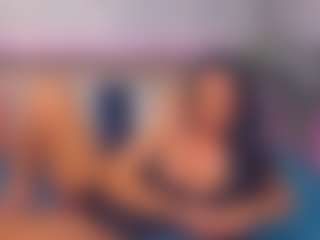 LindaMaia's Live Sex Cam Show