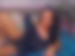 LindaMaia MILF webcam performer live streaming
