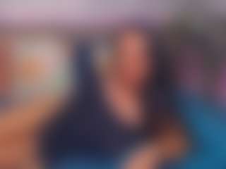 LindaMaia's Live Sex Cam Show