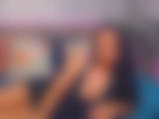 LindaMaia's Live Sex Cam Show