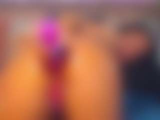 LindaMaia's Live Sex Cam Show