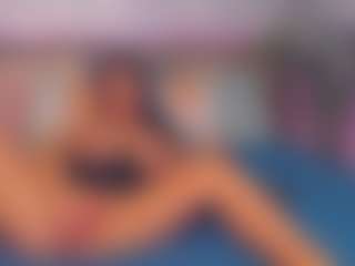 LindaMaia's Live Sex Cam Show