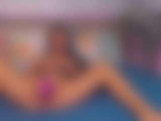 LindaMaia's Live Sex Cam Show