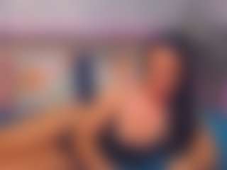 LindaMaia's Live Sex Cam Show