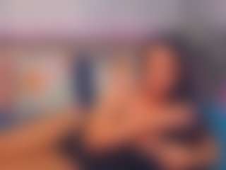 Live cam show with LindaMaia - Curvy Middle Aged on Camsoda