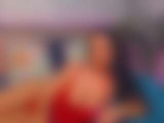 LindaMaia's Live Sex Cam Show