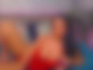 LindaMaia's Live Sex Cam Show