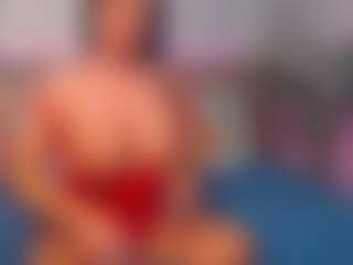 LindaMaia's Live Sex Cam Show