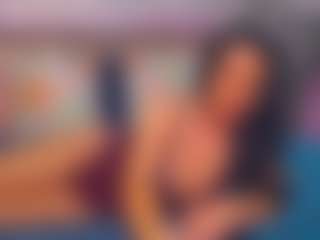LindaMaia's Live Sex Cam Show