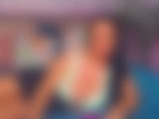 LindaMaia's Live Sex Cam Show