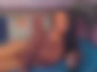 Live cam show with LindaMaia - Sexwebcam Mature on live.xbliss.ai