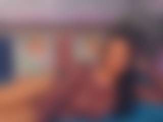 Live cam show with LindaMaia - White Mature on TeamSkeetLive | romania
