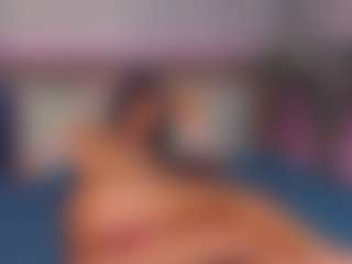 Live cam show with LindaMaia - Spy Mature on Camsoda