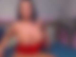 LindaMaia's Live Sex Cam Show