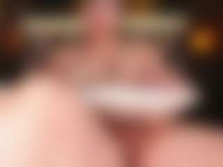 Live cam show with stelle - Brown Hair MILF on TottyGirls