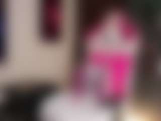 Live cam show with stelle - Middle Aged on liverealitysex.com