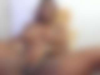 Live cam show with fíore santamaria - BBW on crypto-cams