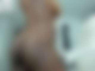 Live cam show with fíore santamaria - Solo on Milfs Live