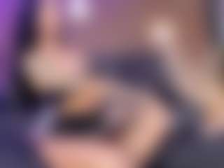 Live cam show with Megan Foxy - Teen (18+) on xDating
