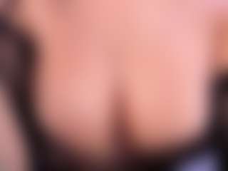 Live cam show with Megan Foxy - Green Eyes on fuklive.com