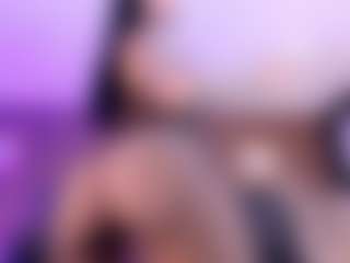 Live cam show with Megan Foxy - Athletic Public on CamClone