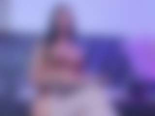 Live cam show with Megan Foxy - Dirty Talk on AdultVida.com