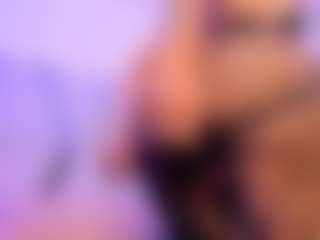 Live cam show with Megan Foxy - Athletic Teen (18+) on StripNow