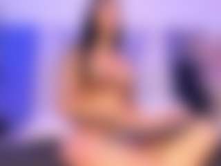 Live cam show with Megan Foxy - Twerk on intimatelivegirls.com