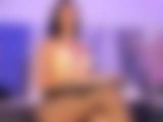 Live cam show with Megan Foxy - Handjob on WildCum