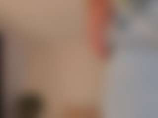 Live cam show with abellacroft - Oil on Gym Cam Girls