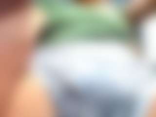 Live cam show with MiaaSunnyy - Oil on milfzrlive.com