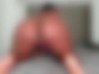 Live cam show with Sasha Malone - Handjob on Camiplay Live