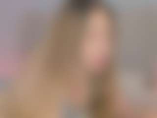 Live cam show with Chloe Dee - Tight on Fapmatic.com