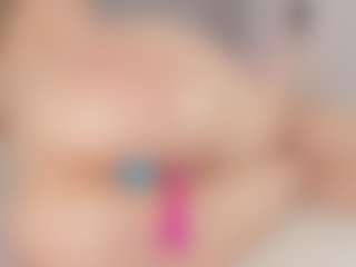 Live cam show with Chloe Dee - Nolimits on eurowanks.com