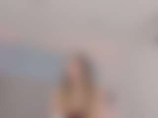 Chloe Dee's Live Sex Cam Show