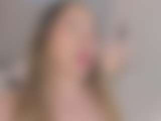 Chloe Dee's Live Sex Cam Show