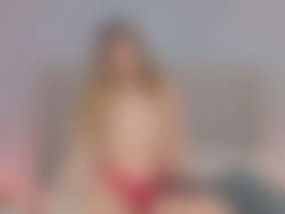 Chloe Dee's Live Sex Cam Show