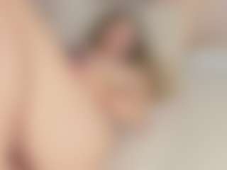 Chloe Dee's Live Sex Cam Show