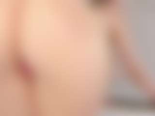 Chloe Dee's Live Sex Cam Show
