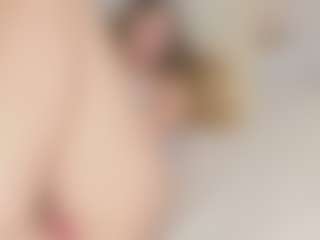 Chloe Dee's Live Sex Cam Show